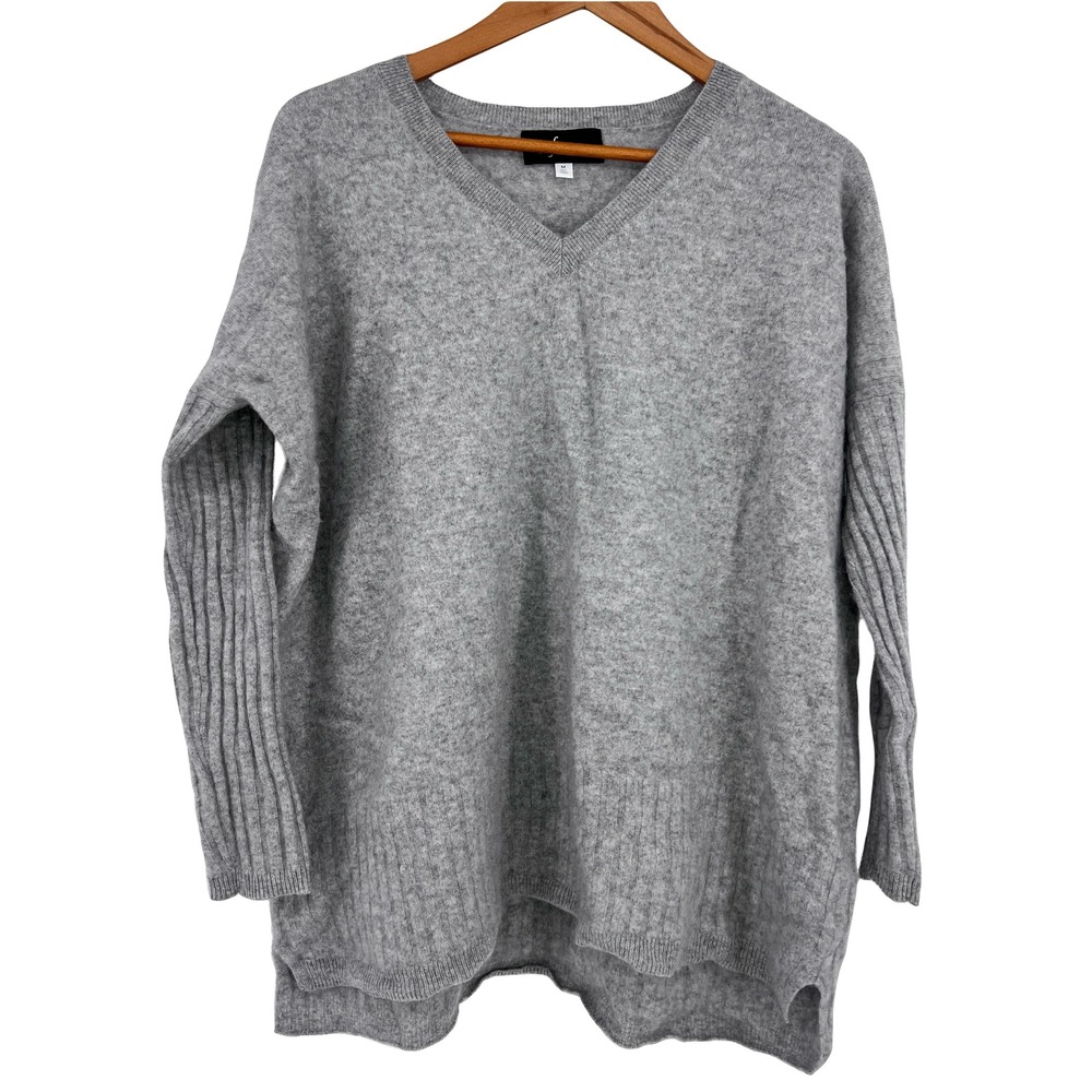 Naadam Soft Cashmere V Neck‎ Sweater ribbed